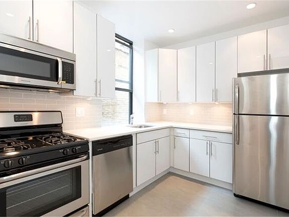 3rd image of 320 W 83rd St APT 4G