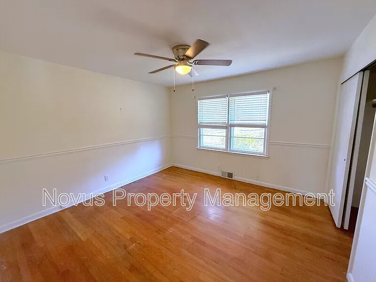 100 W Greenwood Dr — Photo 13