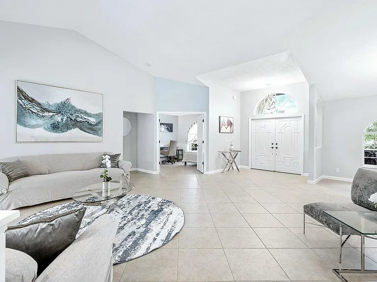 12898 Buckland St — Photo 2