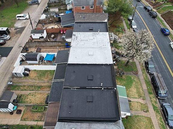 3rd image of 2348 Searles Rd