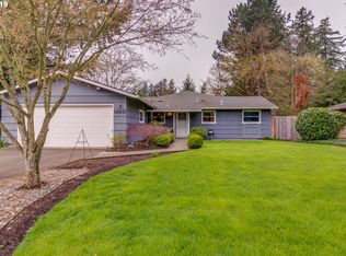18651 SW Donlee Way, Lake Oswego, OR 97035