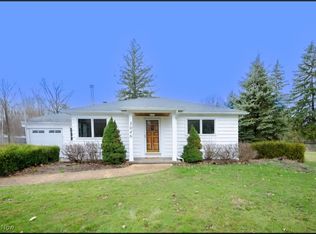 3046 Worrell Rd, Willoughby Hills, OH 44094