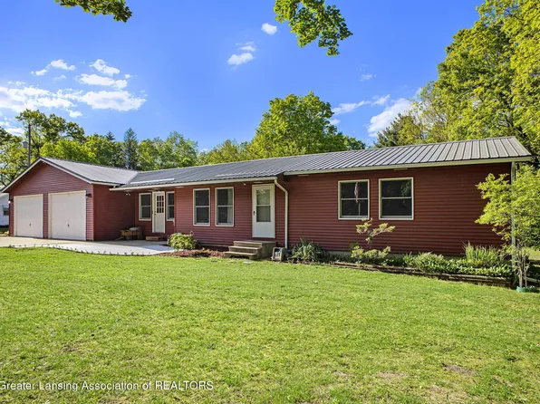 5519 Ann Dr, Bath, MI 48808