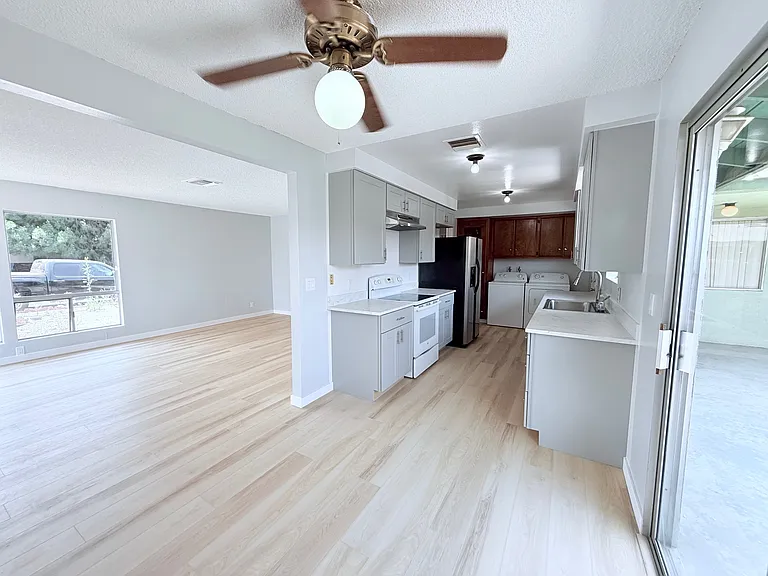 41096 Beachwood Ave — Photo 8