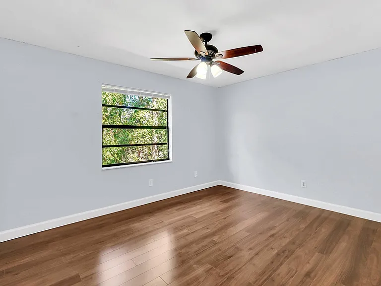 118 Michelle Ln #C — Photo 12