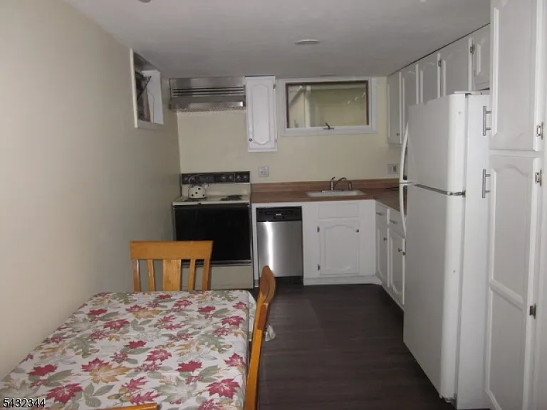 16 Shunpike Rd — Photo 8