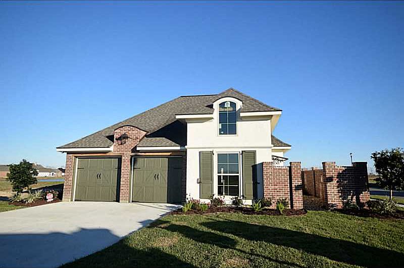 1st image of 3263 Lake Crest Dr