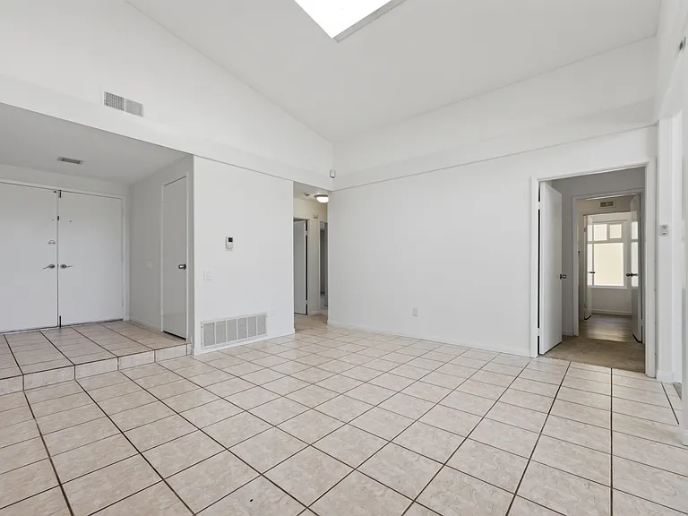 14545 Hillndale Way — Photo 9