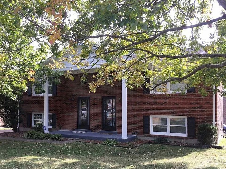 1st image of 404 Whispering Hills Dr