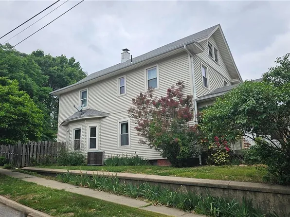 1402 Main St, Saint Joseph, MO 64505