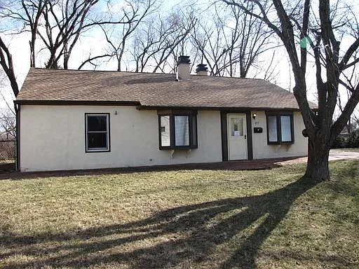 815 Parkside Ct photo 1