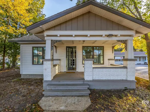 316 E Laurel Ave, Foley, AL 36535