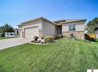 2728 Shadowbrook Dr, Lincoln, NE 68516