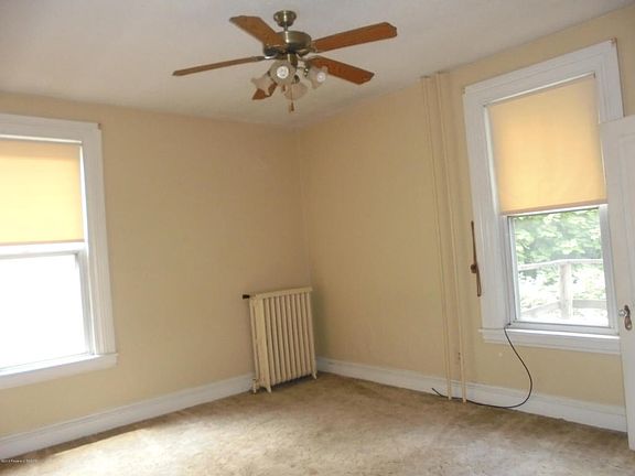 411 2nd fl bedroom
