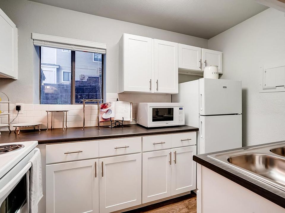 Vistas at Plum Creek ; Castle Rock, Co. Apartments