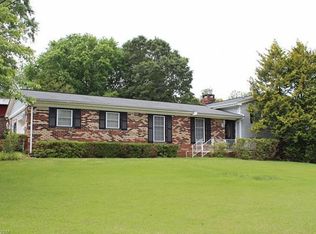 285 Forest Lake Rd, Forest City, NC 28043