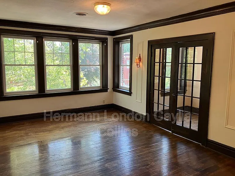 4427 S Grand Blvd #2F — Photo 15