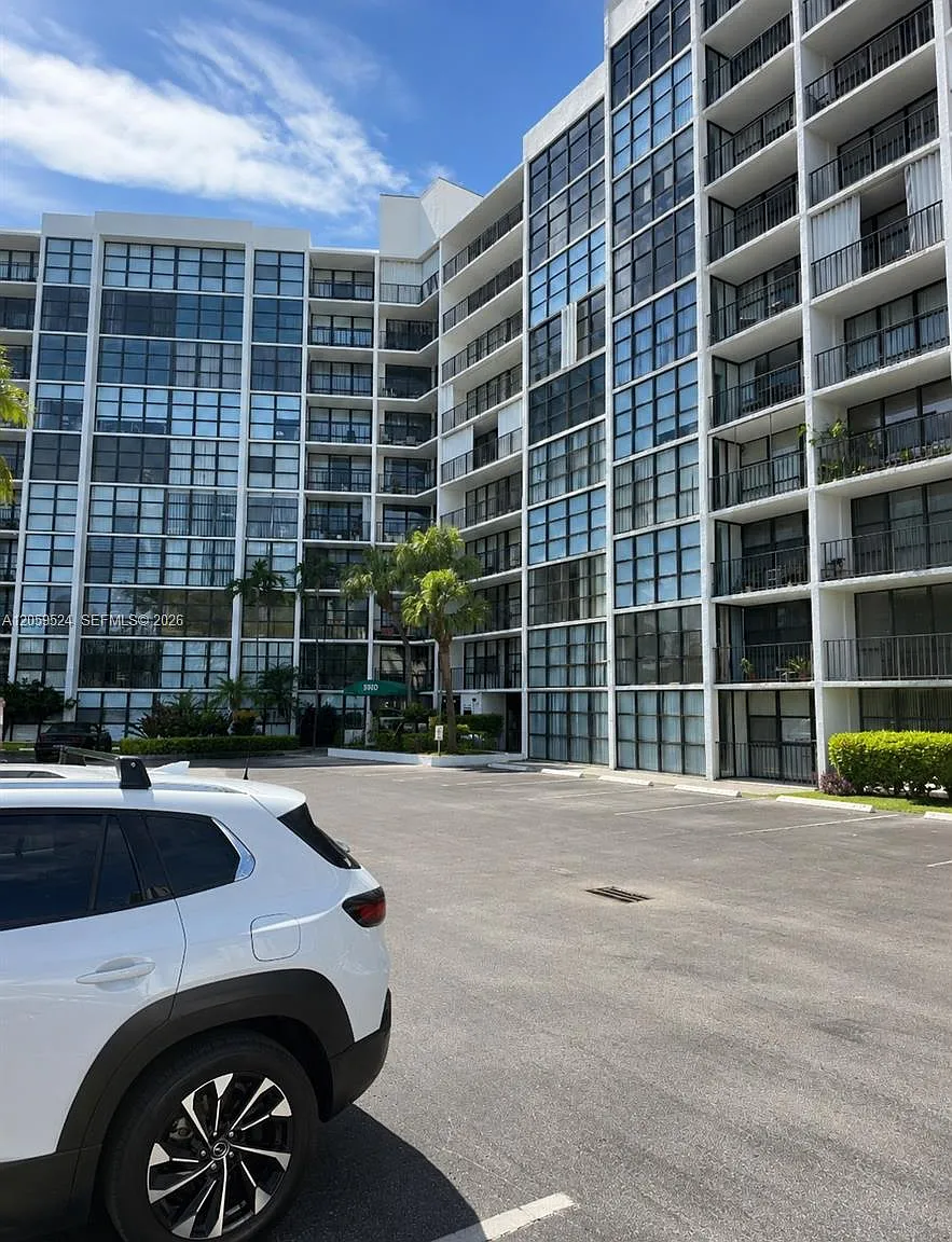 Oceanview Park Condo — Photo 3