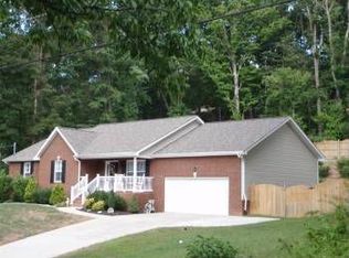 8021 W Cliff Dr, Knoxville, TN 37909