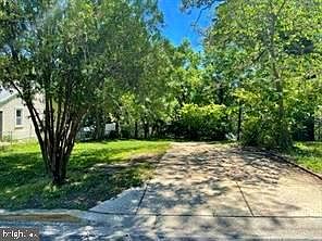 1st image of 6505 Kansas Ln