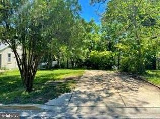 6505 Kansas Ln, Takoma Park, MD 20912