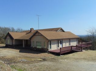 1398 Morris Rd, Mountain Grove, MO 65711