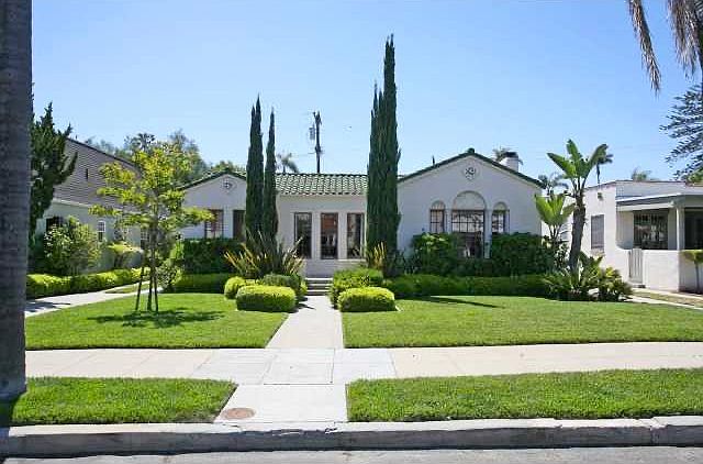 1st image of 4646 Van Dyke Ave