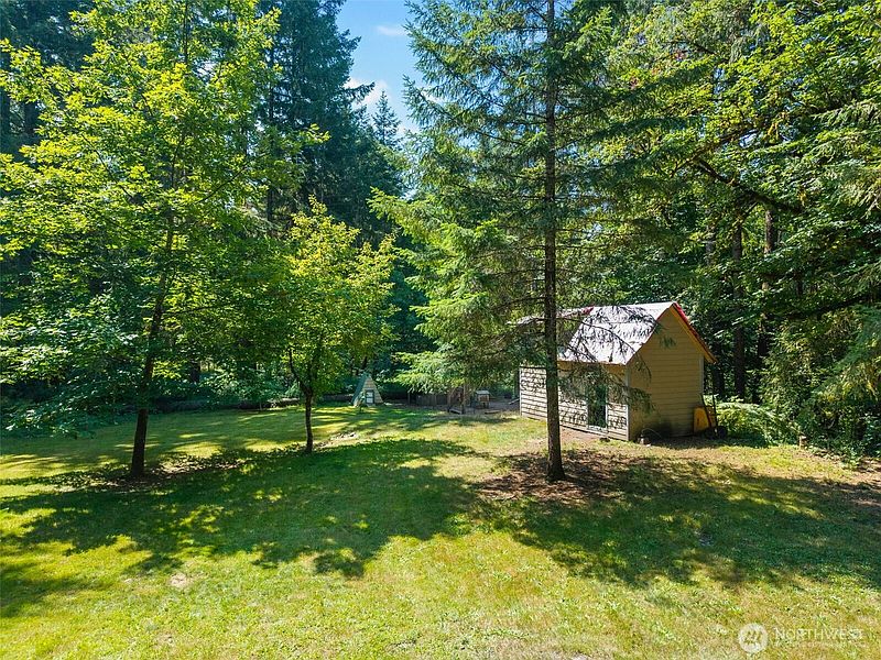 2nd image of 268 Hawkins Road S