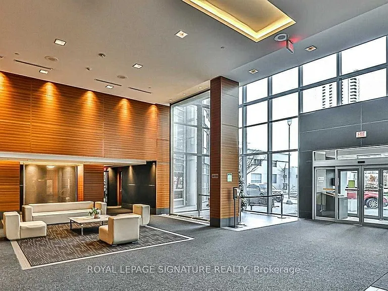 125 Village Green Sq #2301 — Photo 20