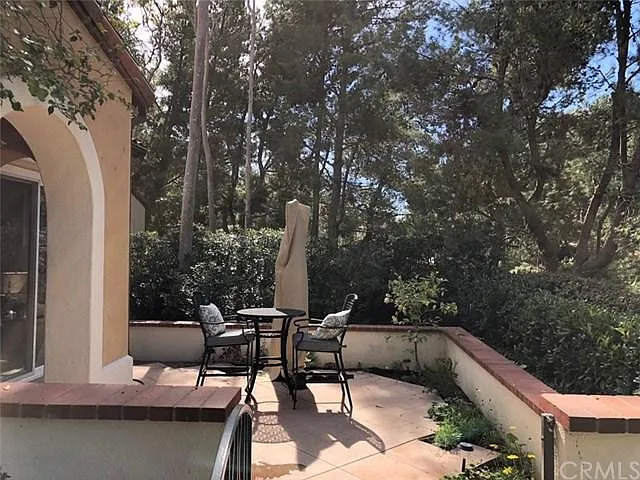 14 Firenze Ct — Photo 2