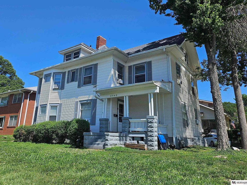 2nd image of 2540 South St