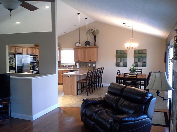 4th image of 1109 Jesse Scott Dr