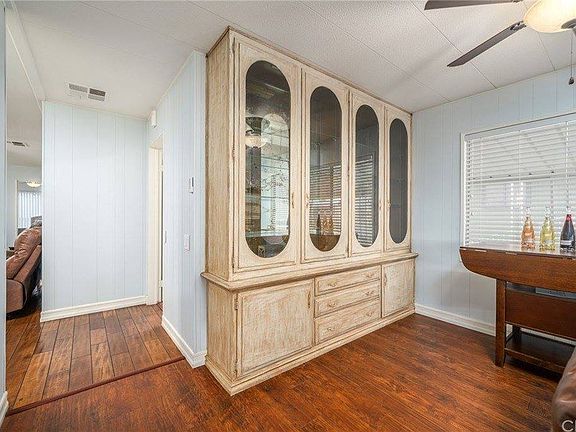 4th image of 4095 Fruit St #514