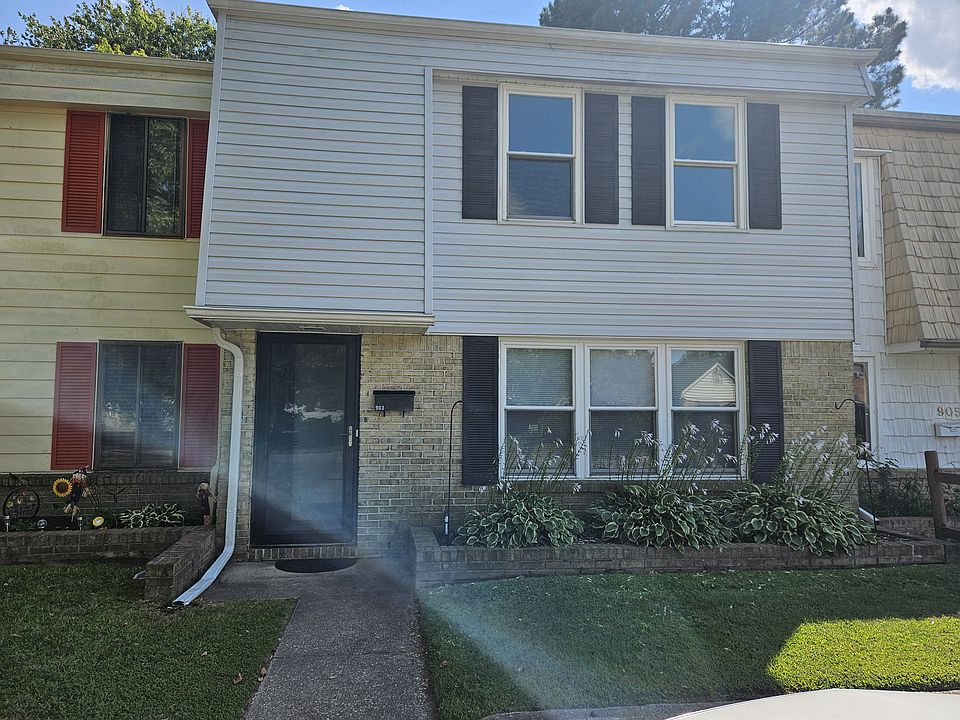 1st image of 903 Sacony St