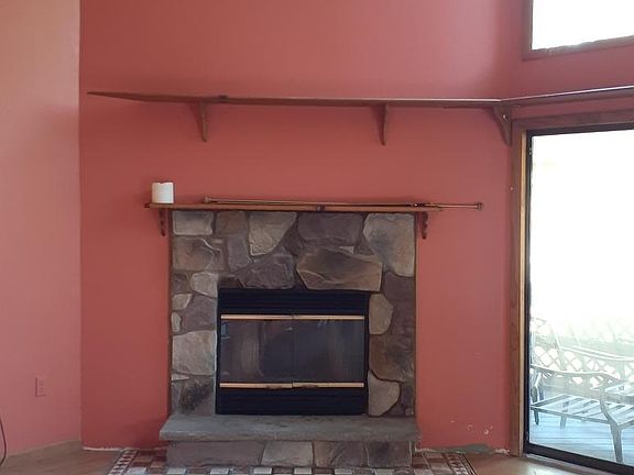 2nd image of 3556 Bristol Cir W