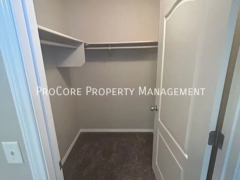 11861 W Cloverbrook Ln — Photo 13