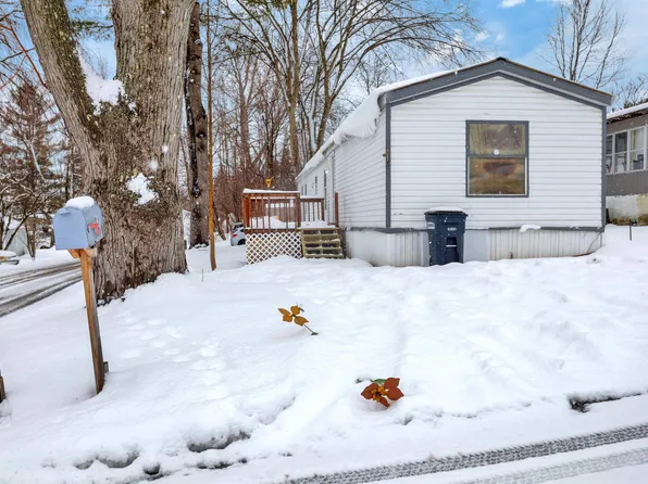 82 Penny Lane, Shelburne, VT 05482