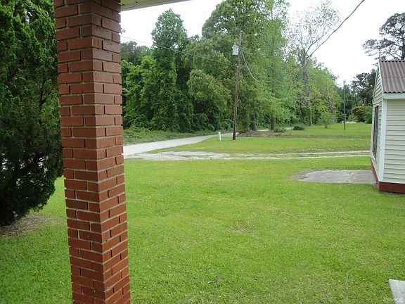 241 Parrot Swamp Loop Rd,Hubert,NC FRONT YARD2