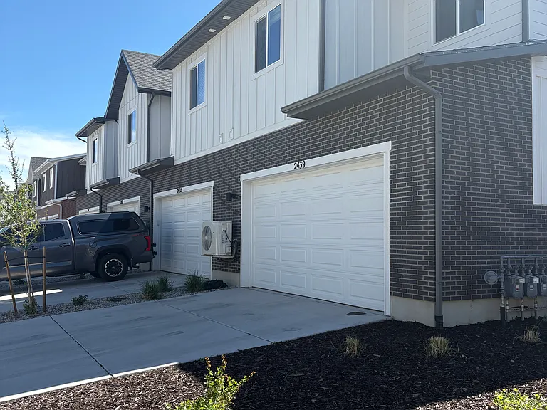 2439 N Canal View Ln — Photo 7