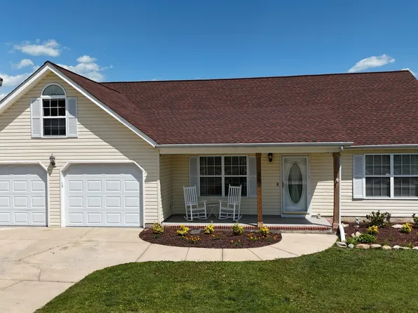 35 Holli Ln, Rossville, GA 30741