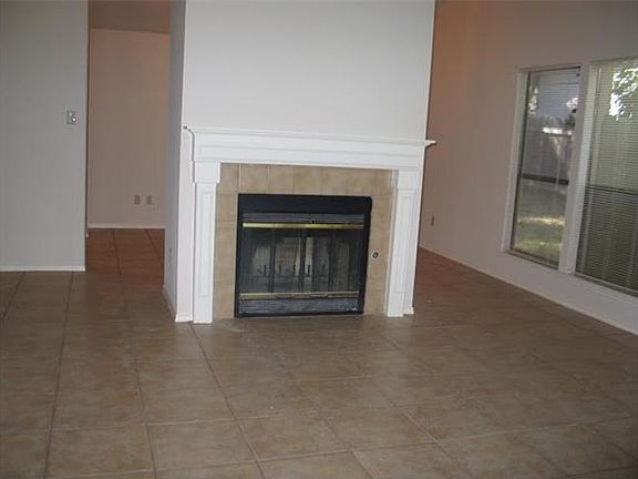 3rd image of 13226 Kerrville Folkway
