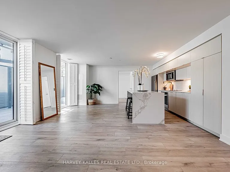 575 Bloor St E #505 — Photo 1