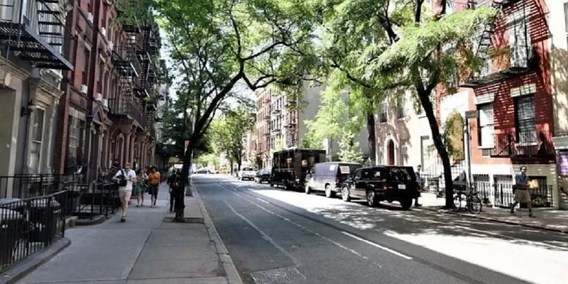 Rented by Douglas Elliman | media 5