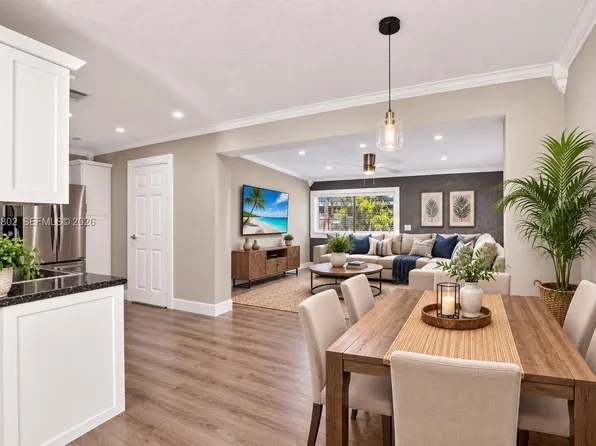 1300 N 70th Ter, Hollywood, FL 33024