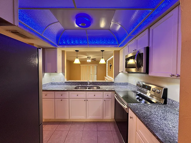 4310 Santa Barbara Blvd #2 — Photo 2