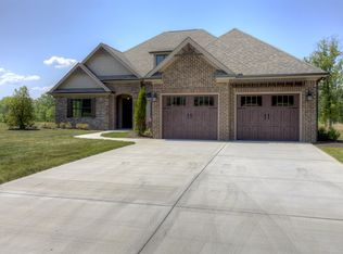 2775 Old Club Rd, Loudon, TN 37774