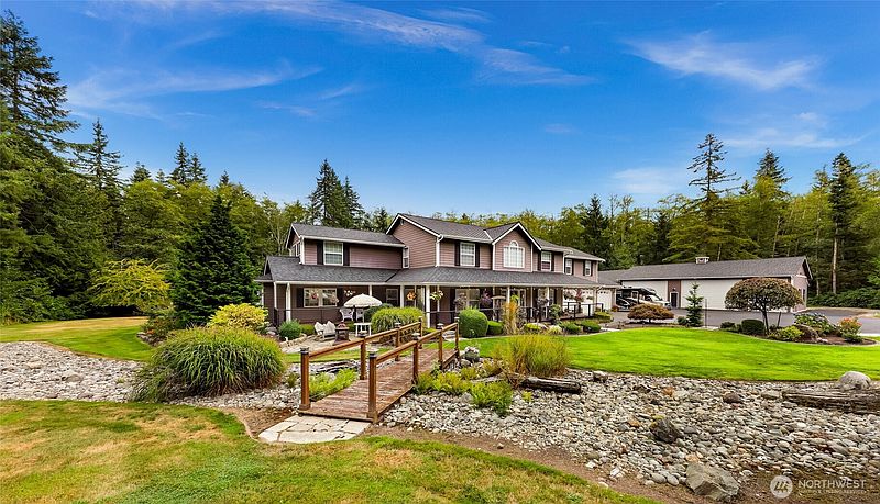 3rd image of 4879 Robinwood Lane