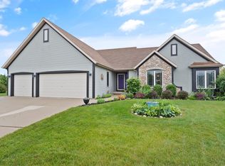 331 Sapphire Ct, Fredonia, WI 53021