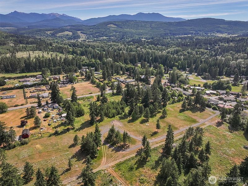 5th image of 405 Riverside Road Lot B