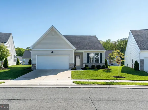 672 Mayfield Falls Dr, Newark, DE 19702